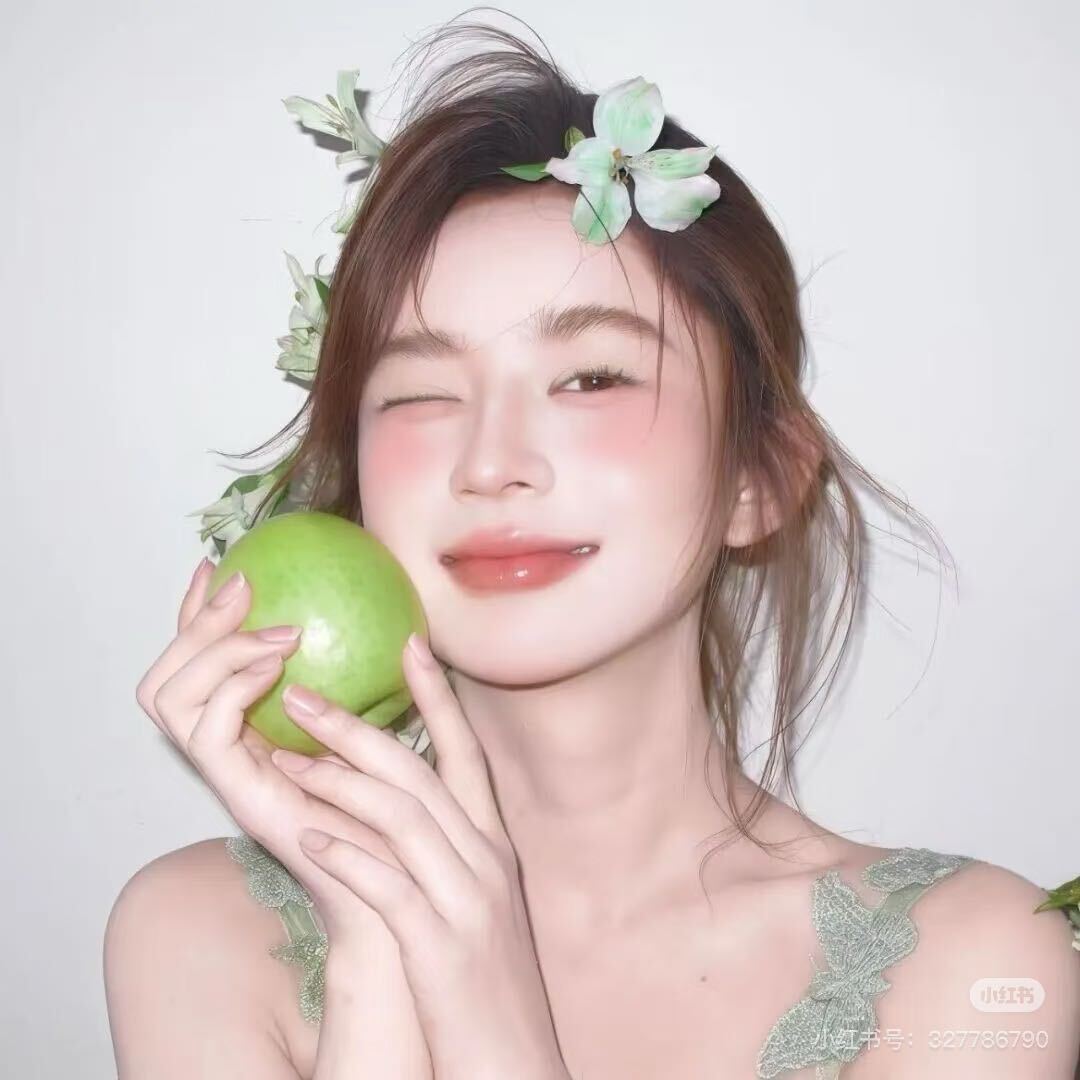 免费美女视频
